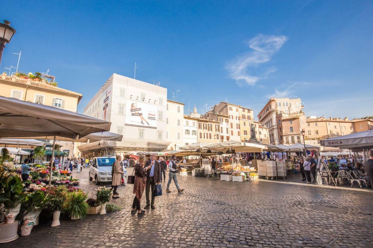 Amazing In Piazza Navona Semesterbostad